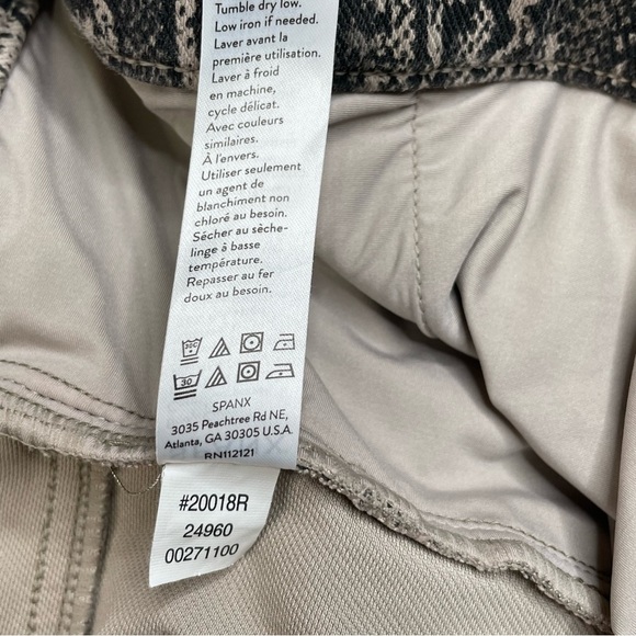 Spanx Size XL Jean-ish Ankle Length Leggings Pants Snakeskin #20018R Stretch - Picture 8 of 10